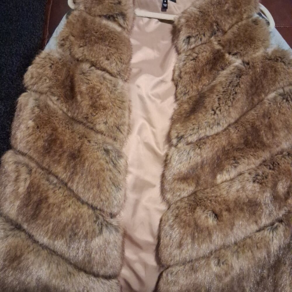 Karen Millen Faux Fur Gilet Vest – Size Medium – Luxe Brown M / US 8-10·New with